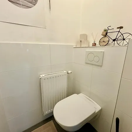 Apartment Happy Near Airport - Free Parking