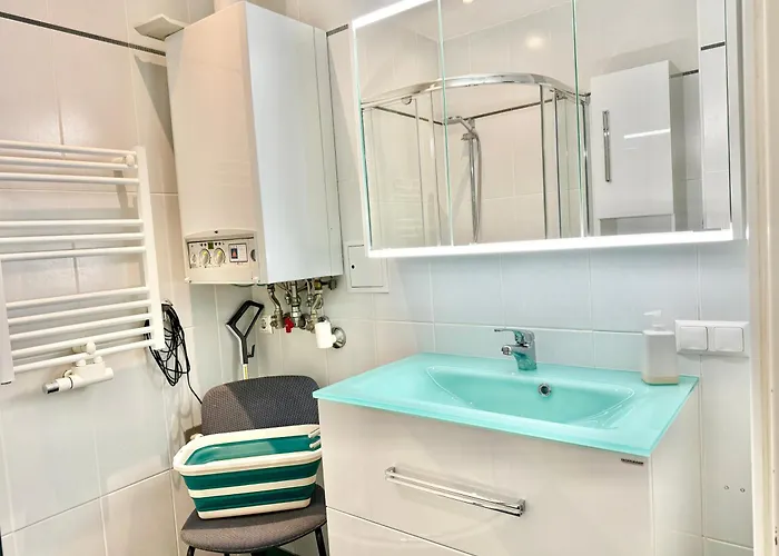 Happy Near Airport - Free Parking *