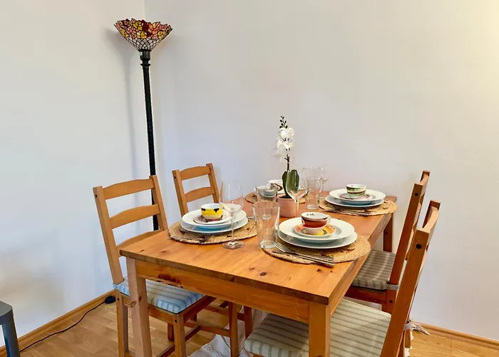 Apartment Happy Near Airport - Free Parking Schwechat